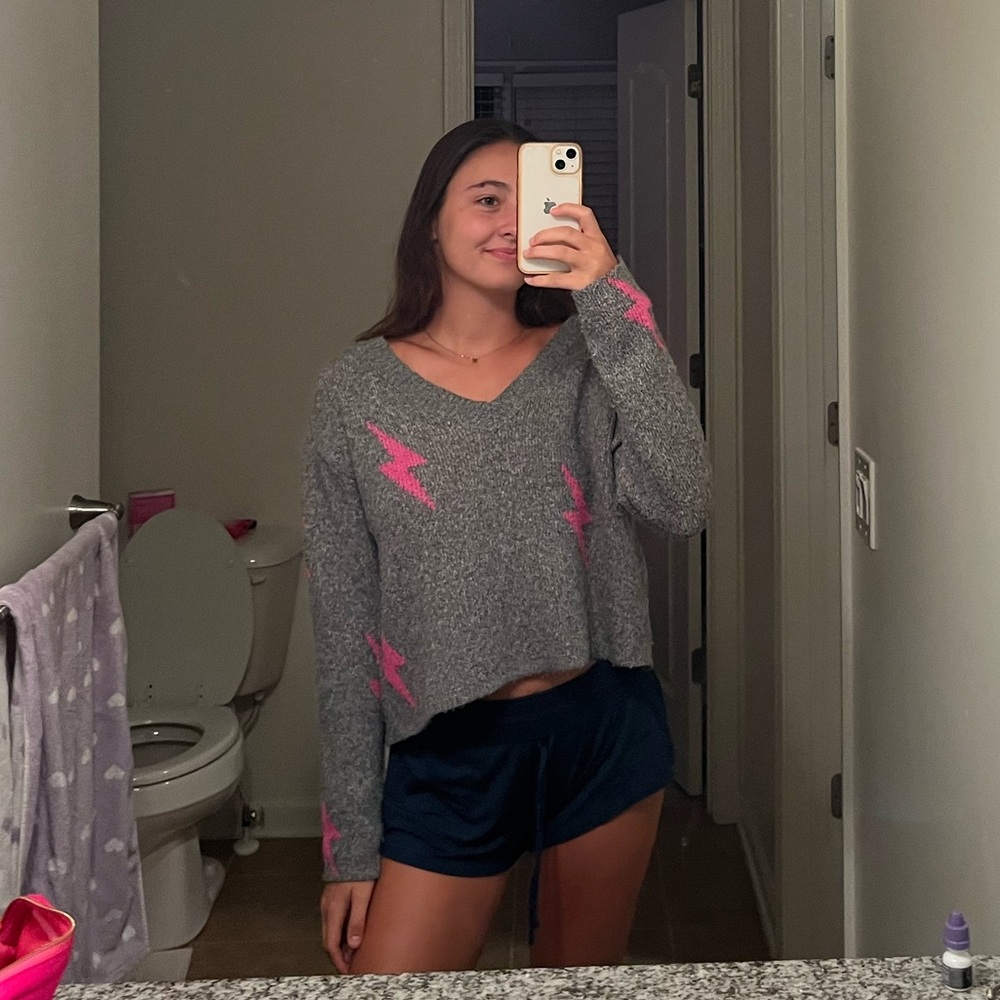 Preppy grey and pink sweater